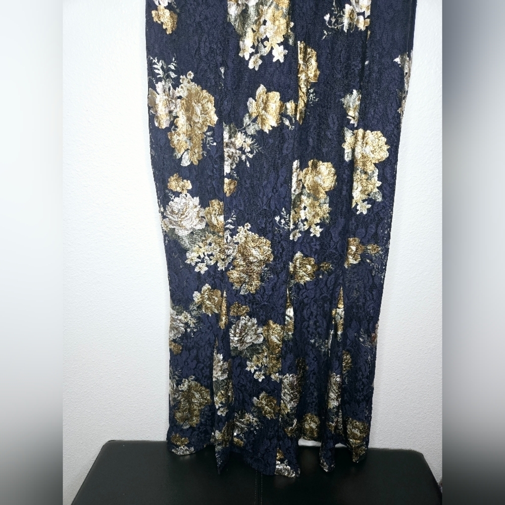 EnFocus Studio Navy blue Maxi dress with Floral design Sz 14 - Picture 6 of 13